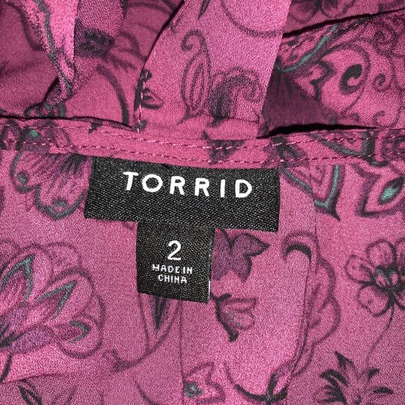 Torrid Pasiley Print Cage Back Purple And Black Blouse Size 2XL - Picture 8 of 9